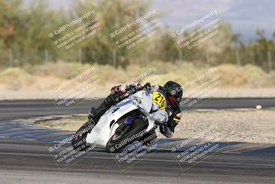 media/Nov-02-2025-CVMA (Sun) [[337aff29ab]]/Race 17-Amateur Supersport Middleweight/